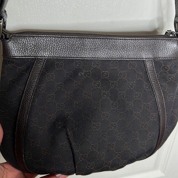 Vintage Gucci Crossbody - Picture 6 of 17
